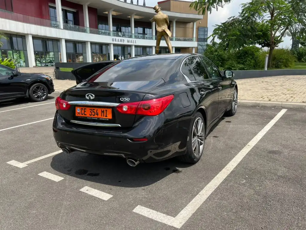 Infiniti Q50 Sedan 2