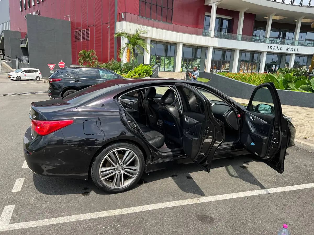 Infiniti Q50 Sedan 5