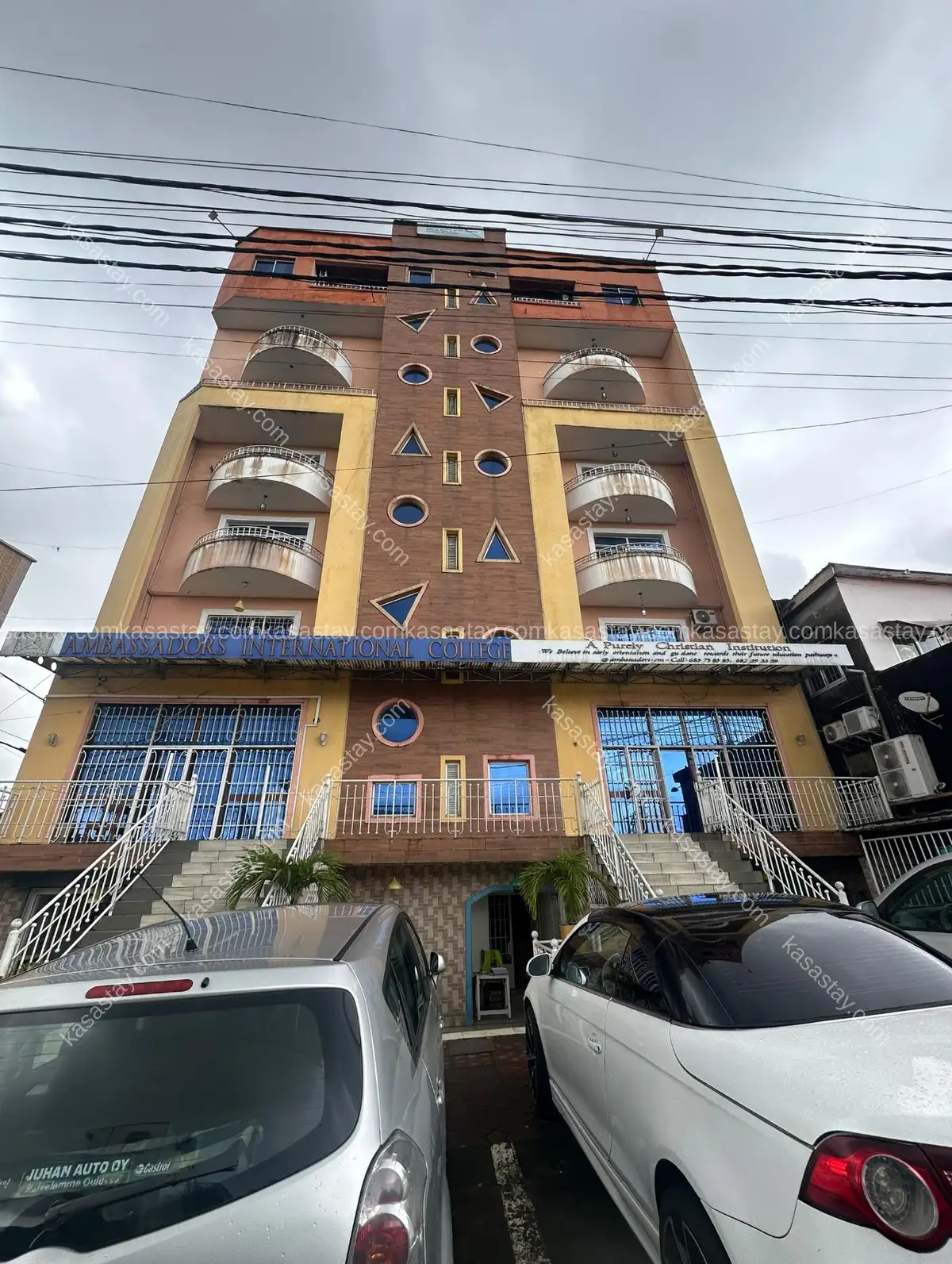 Appartement meublé 4A by RÉSIDENCE TCHINDA (Makepe bloc M) 5