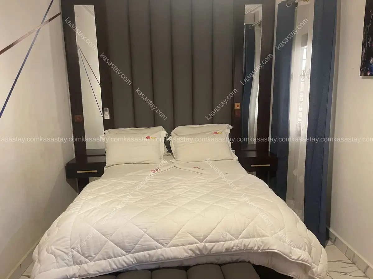 Chambre suite meublé 301 by résidence le sommet ( Logpom) 2