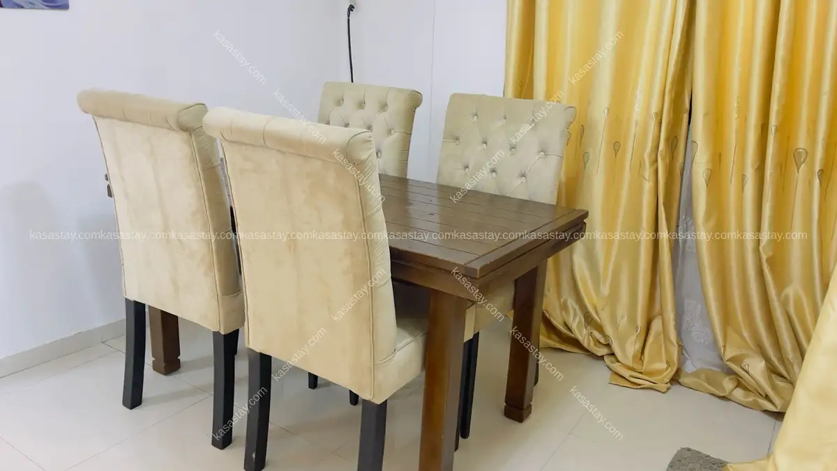 Appartement meublé 02 By Résidence César ( Kotto Carrefour des roses ) 4