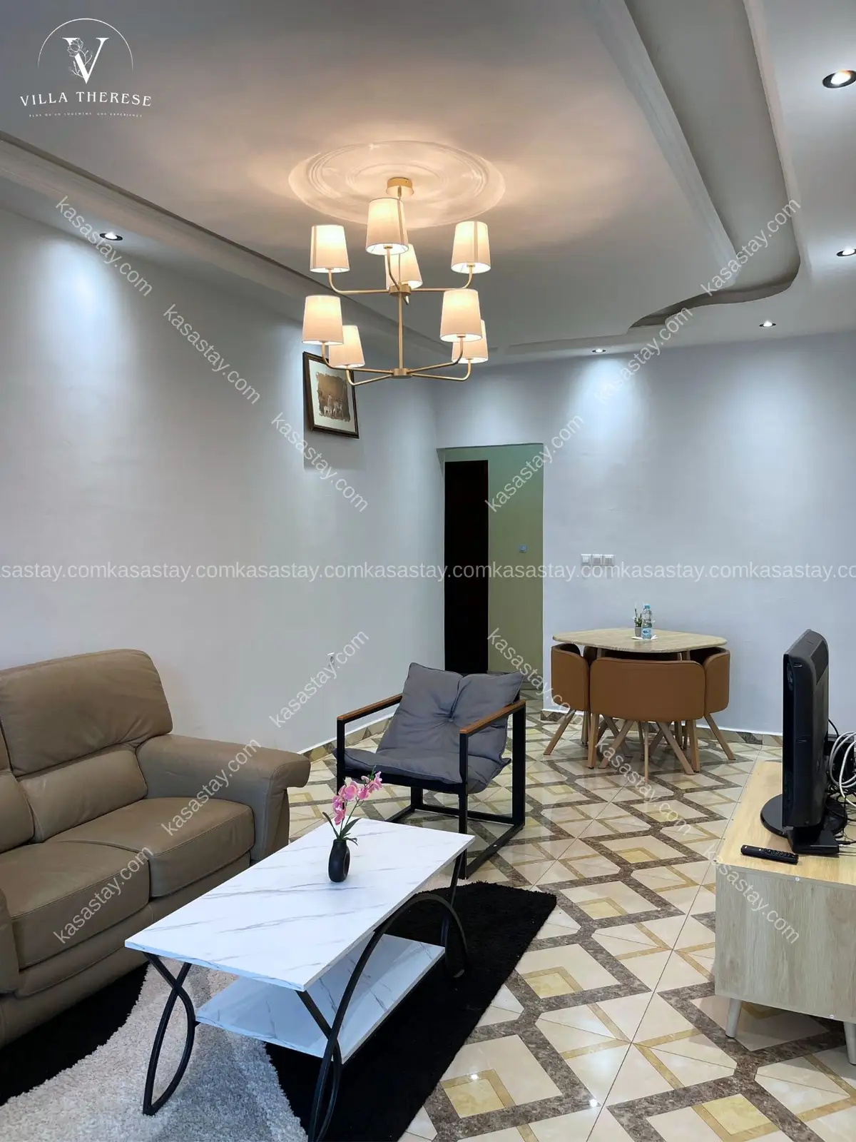 Appartement Meublé 2 Chambres a Odza 40000 3