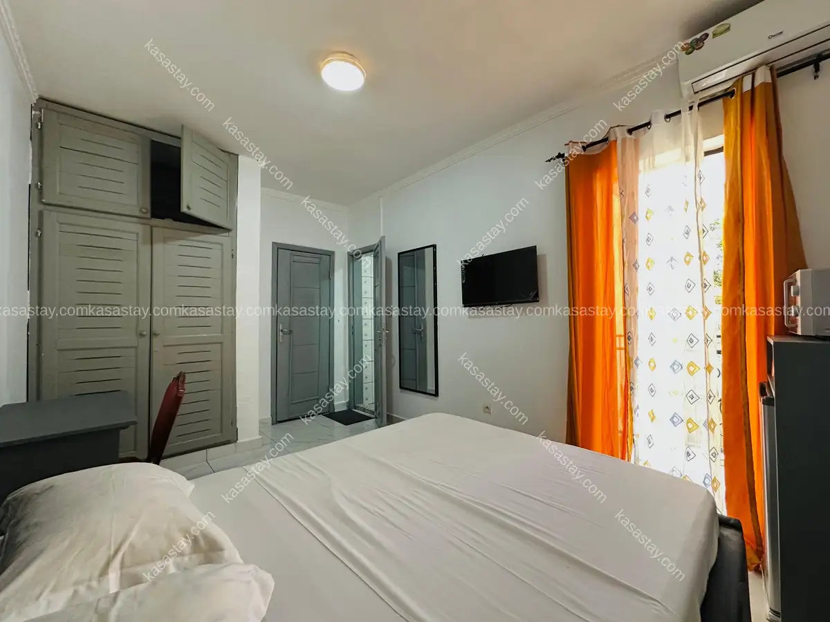 Chambre SENIOR par LR - Kotto Immeuble 4