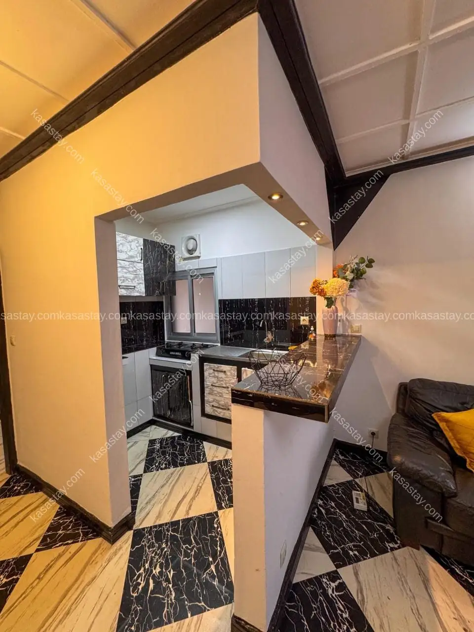 Studio in RFMM+7X, Yaoundé, 1 bedroom 3
