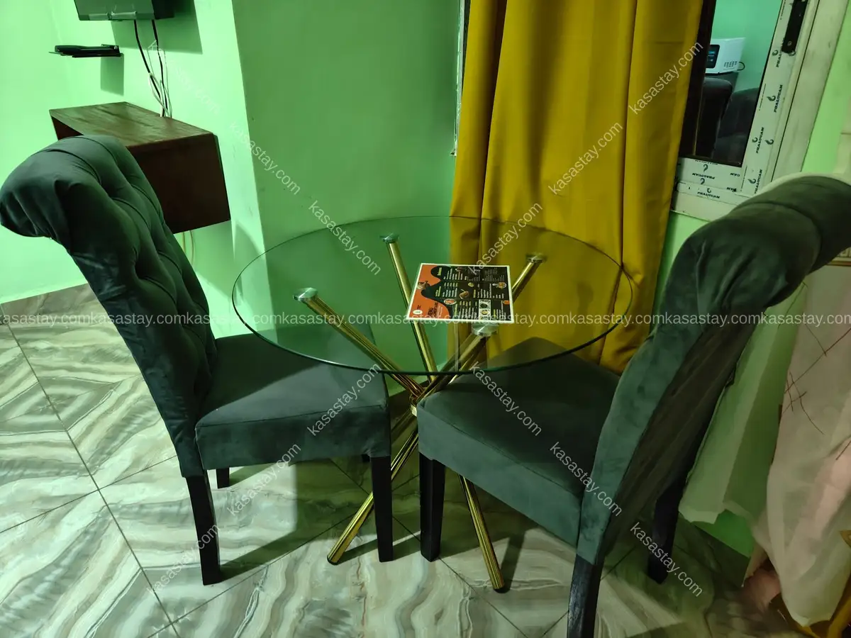Studio Meublé Amelson 202 à simbock (Carefour Mbalgong) 4