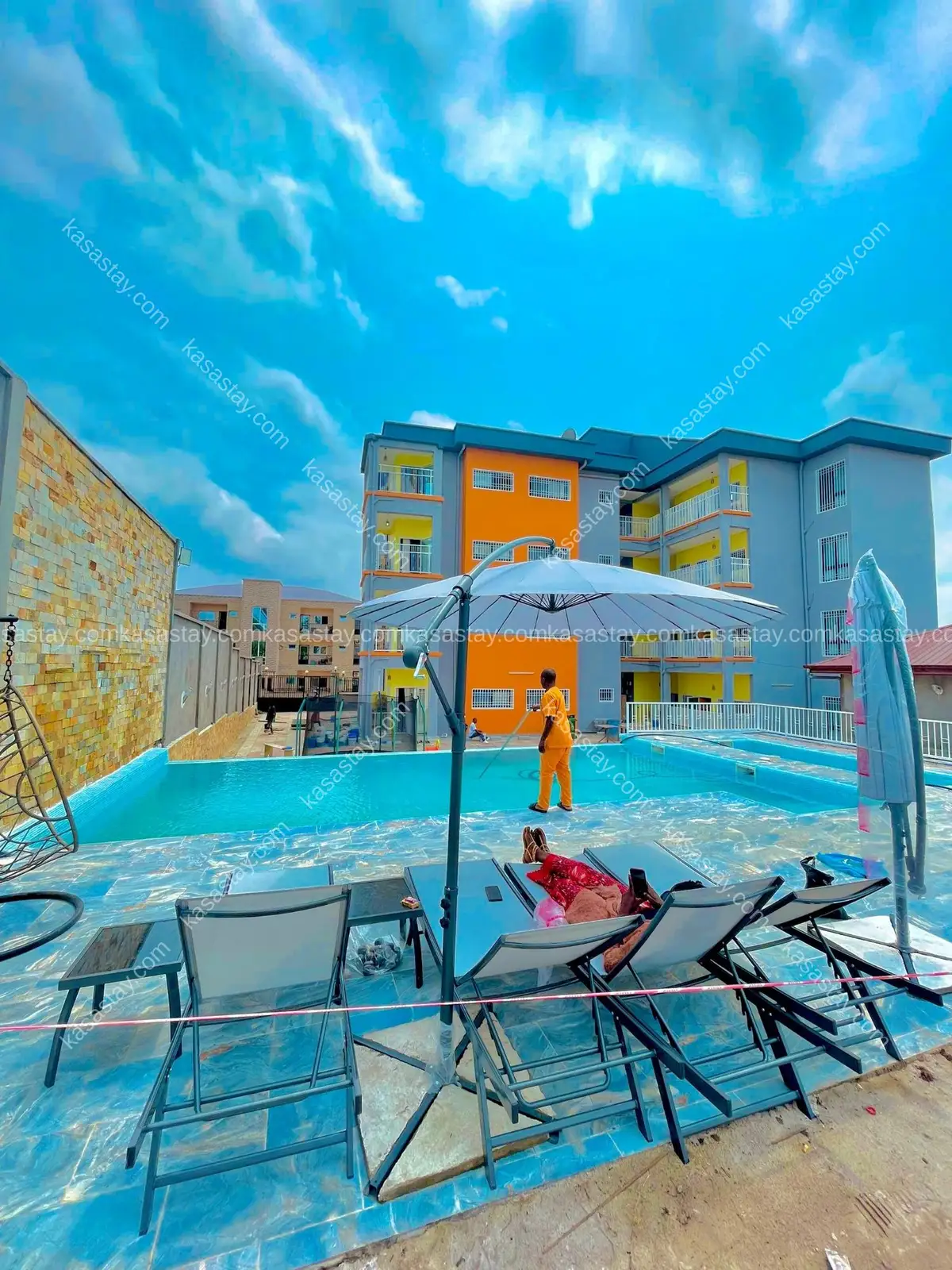 Apparts Meublés piscine kribi