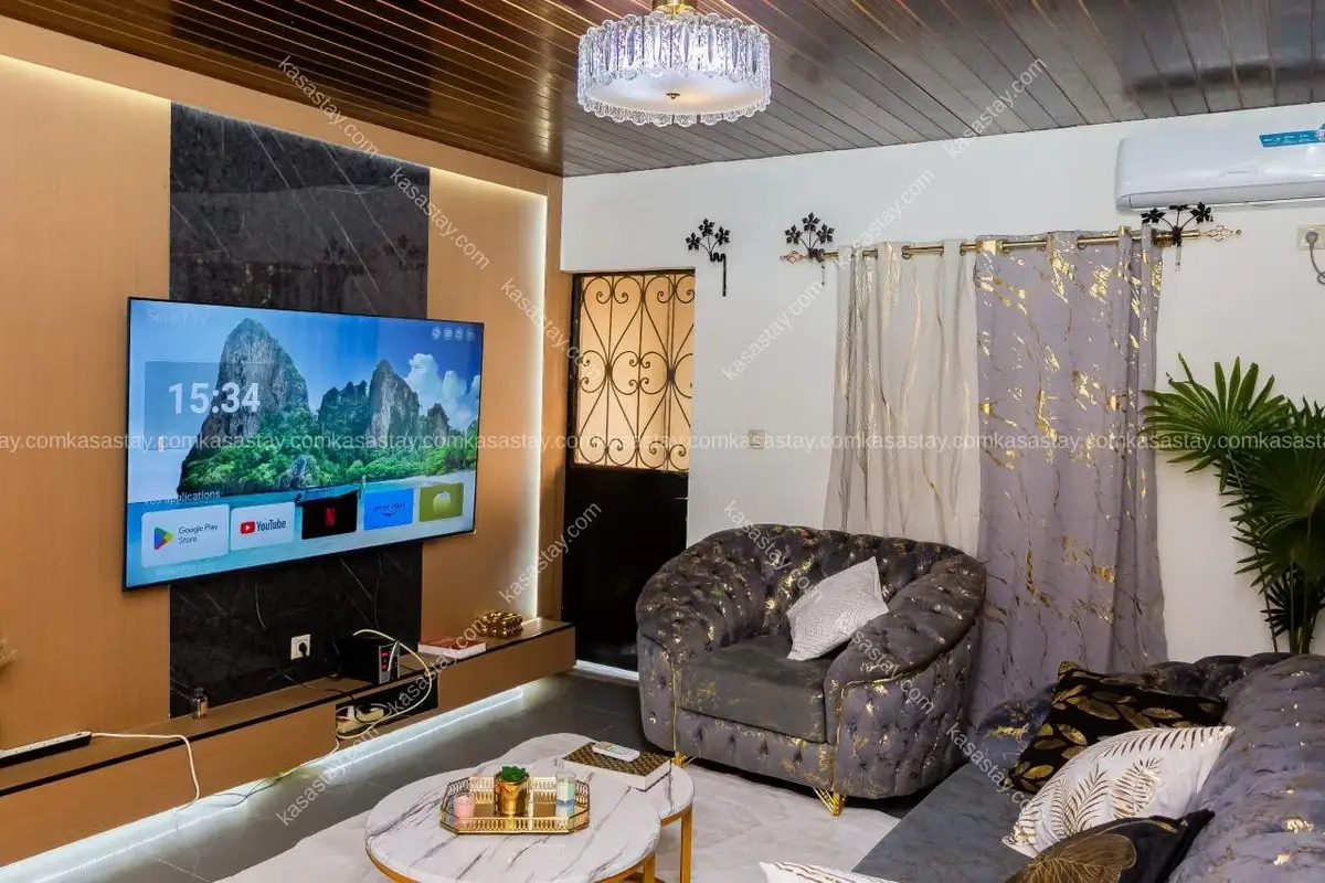 Property in Omnisport, Yaoundé, 2 bedrooms