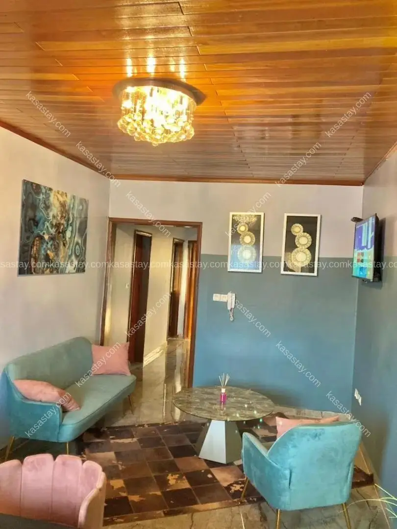Appartement meublé 3 chambres à Odza