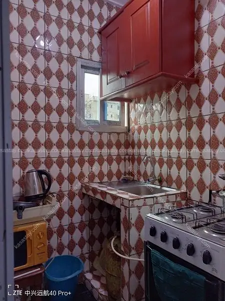 studio meuble 2 BY EXPRESS LOGEMENT CAMEROUN ( bonapriso rue des impots) 3