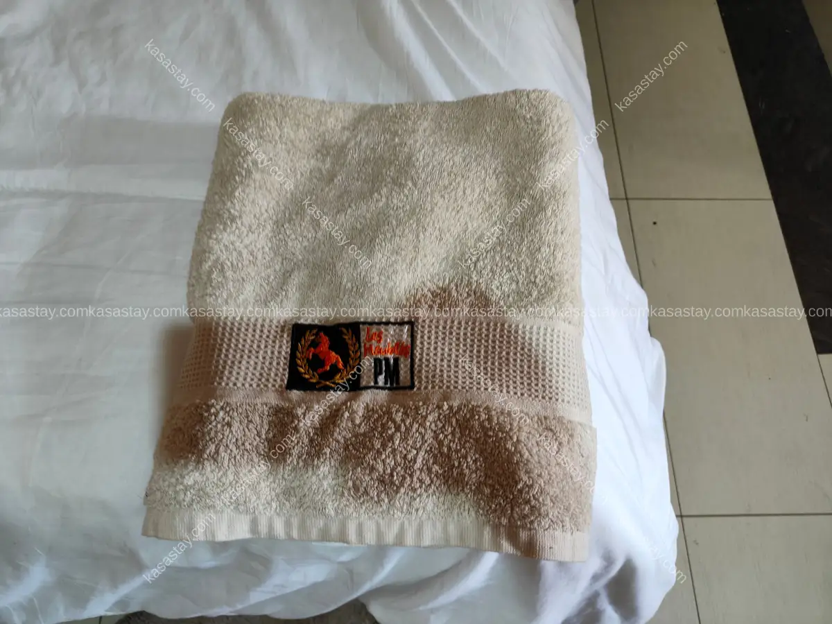 Chambre meublée entièrement équipée luxueuse à Mvogbi 0050 5