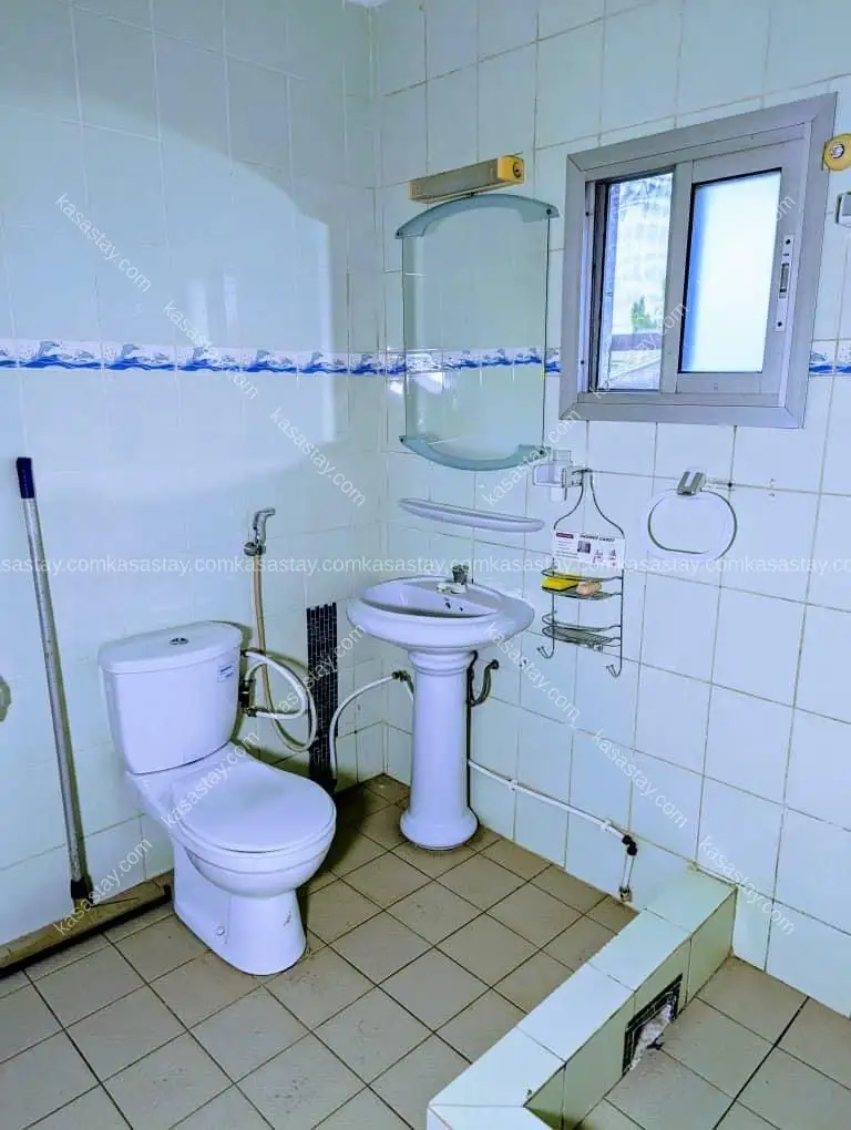 Apartment in Logpom, Douala, 3 bedrooms 4