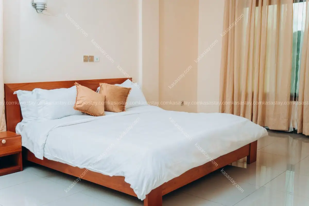 Apartment in Quartier Bastos, 3 bedrooms 5