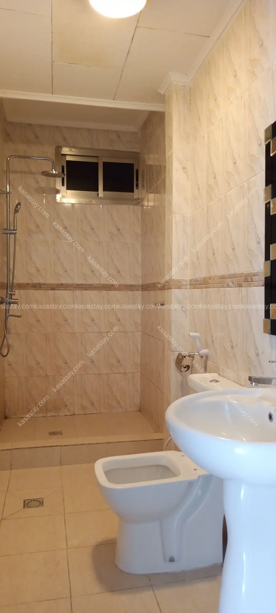 Studio by résidences k ( kotto école biquinny) 5