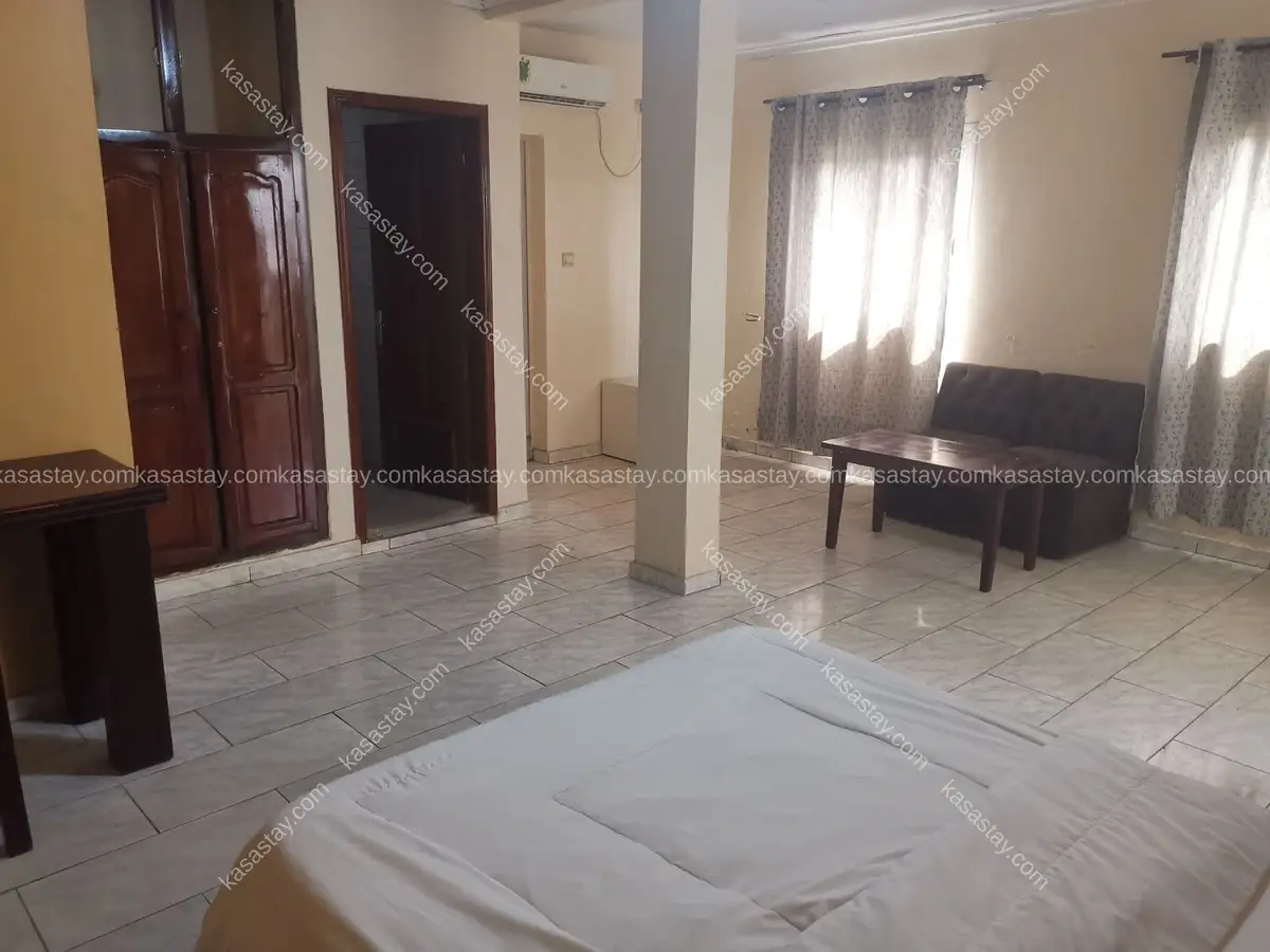 Rooms in Bonamoussadi, Douala, 1 bedroom 5