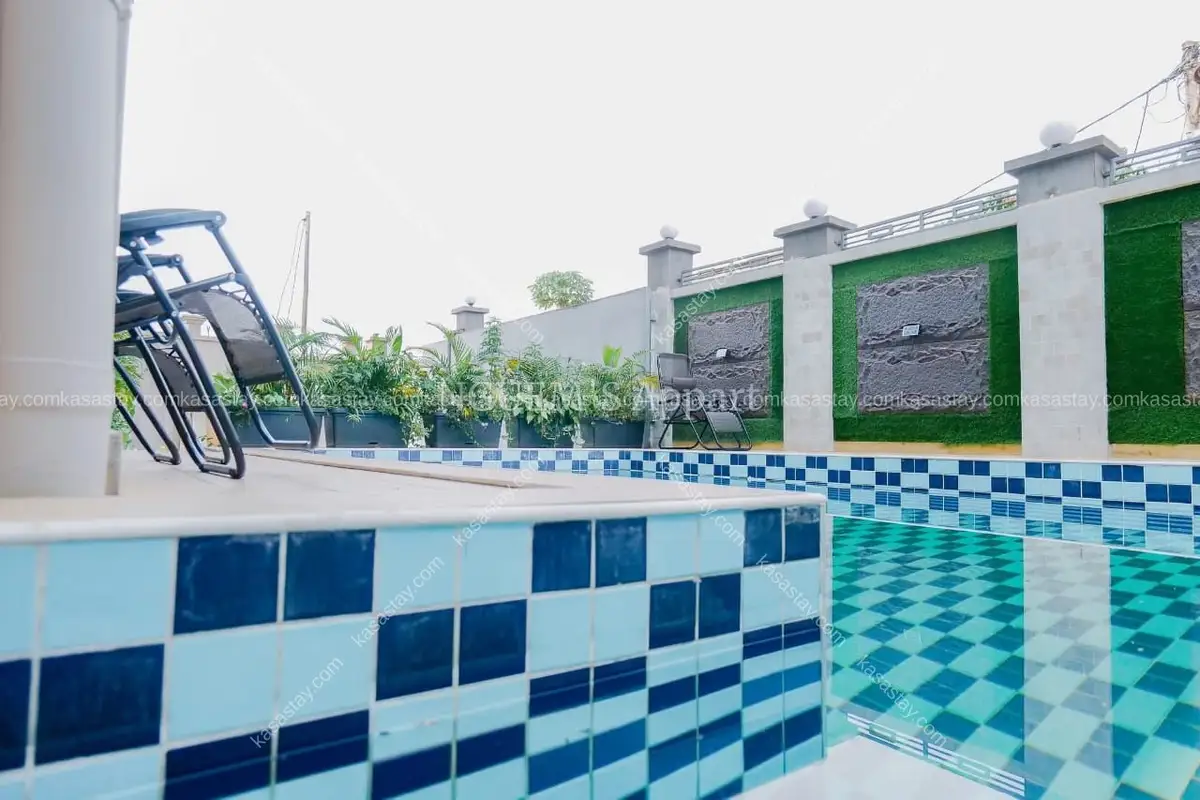 Espace événementiel avec piscine a Odza borne 10 2