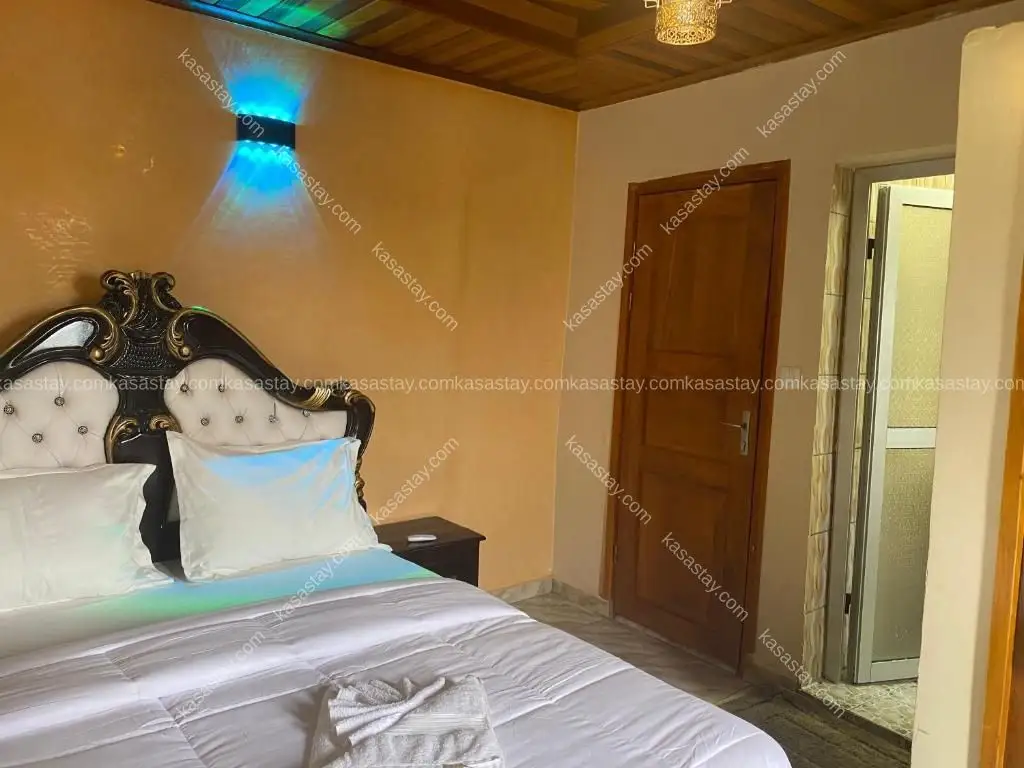 Studio meublé Martha 3 Situé à Simbock Mbalgong 5