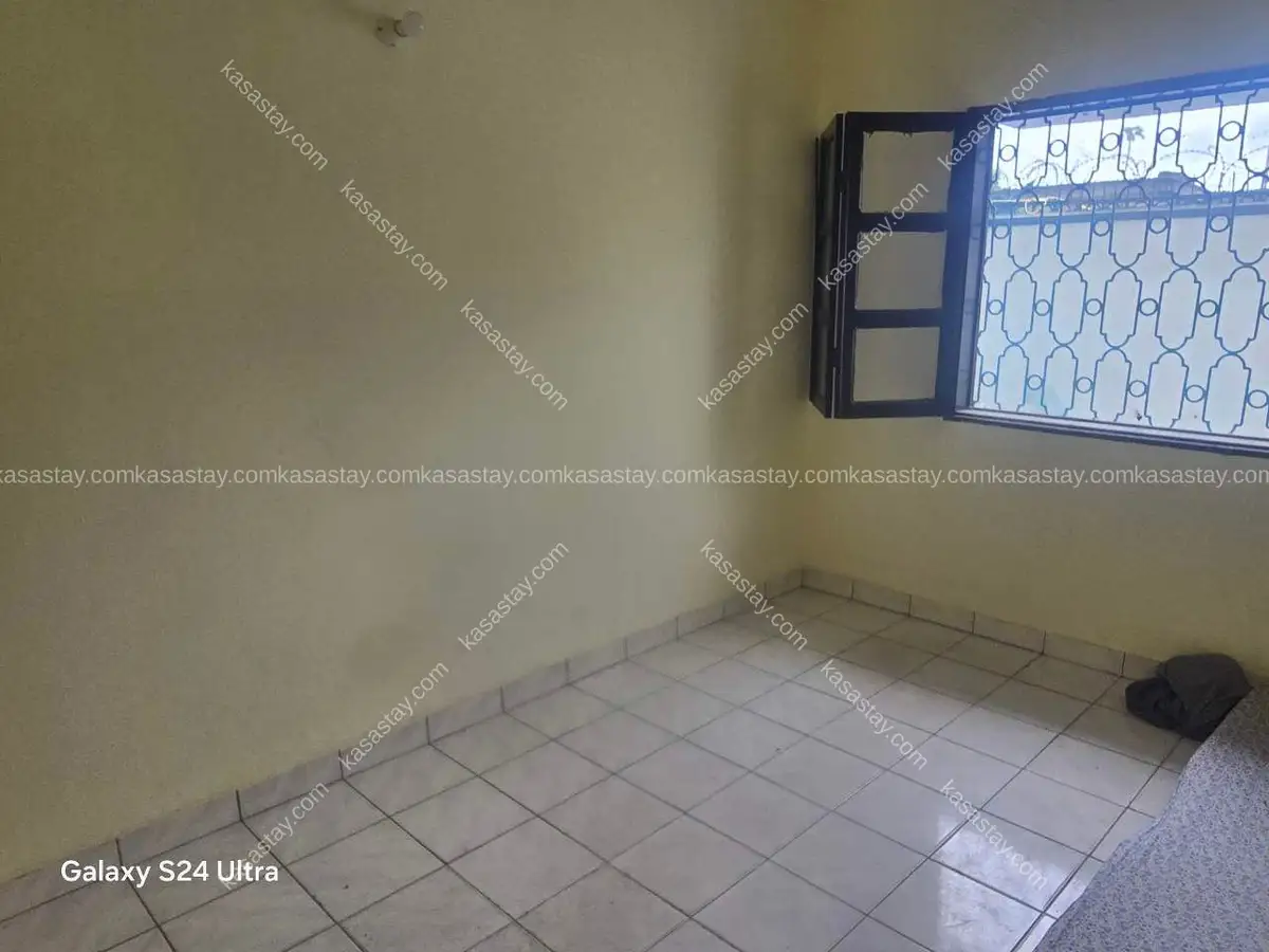 House in Deïdo, Douala, 2 bedrooms 4