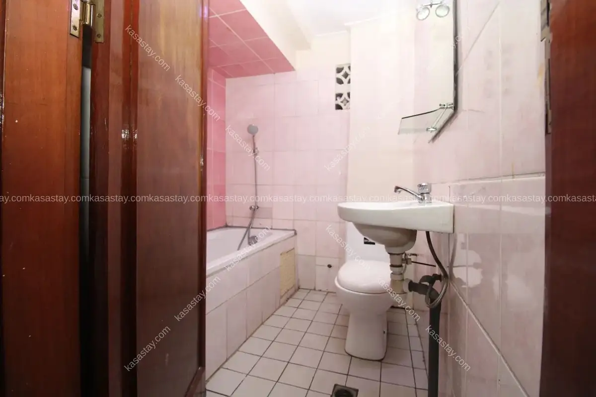 studio meuble par EXPRESS LOGEMENT CAMEROUN ( bali rue prince bel) 5