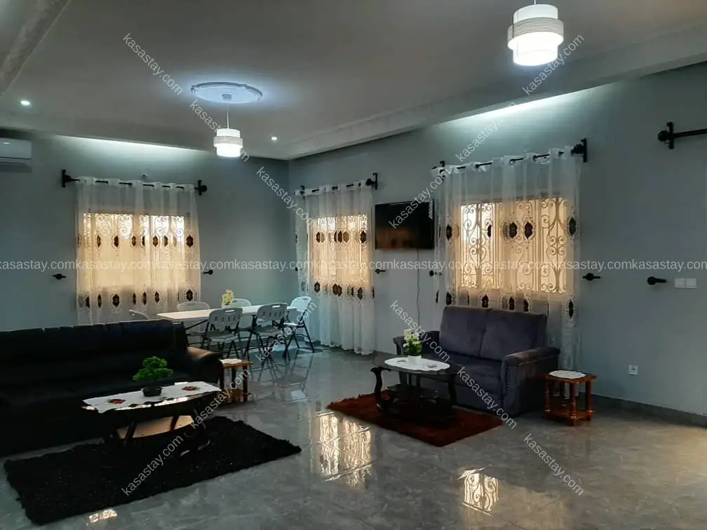 Apartment in Simbock Yaoundé, Yaoundé, 4 bedrooms 3