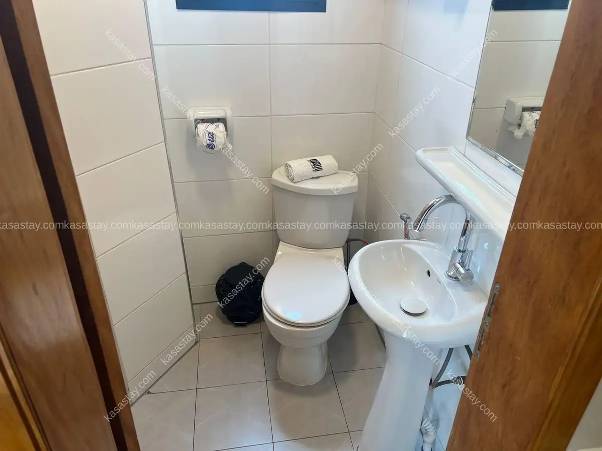 appartement 1 deluxe par JPN SQUARE (lycée de logpom fin goudron la tenga) 4