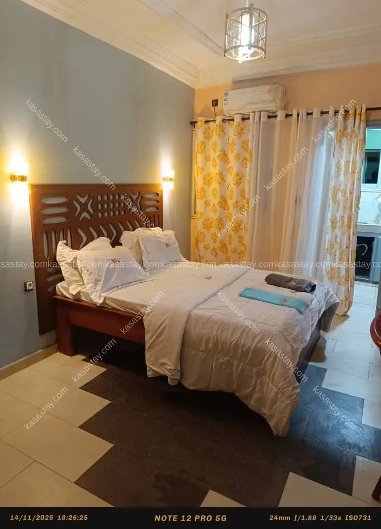 Chambre meublée entièrement équipée luxueuse a Mvogbi 0002