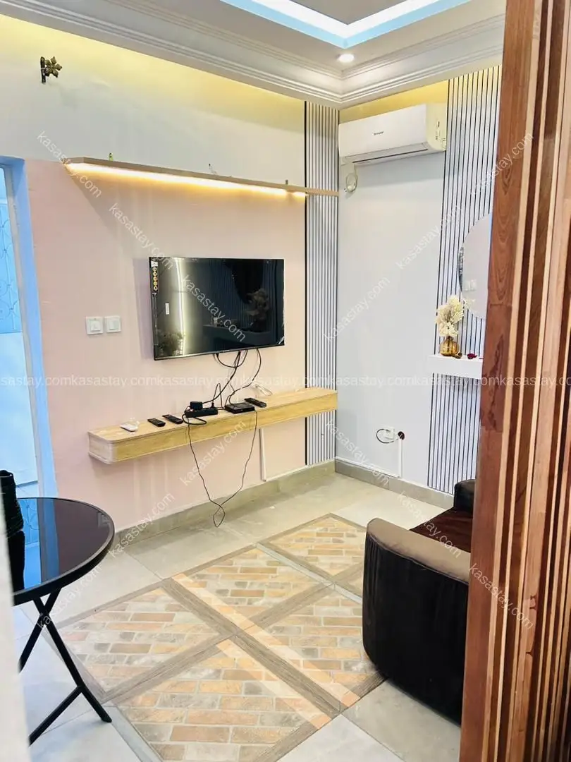 Chambre meublée Ultra luxueux au niveau du commissariat odza