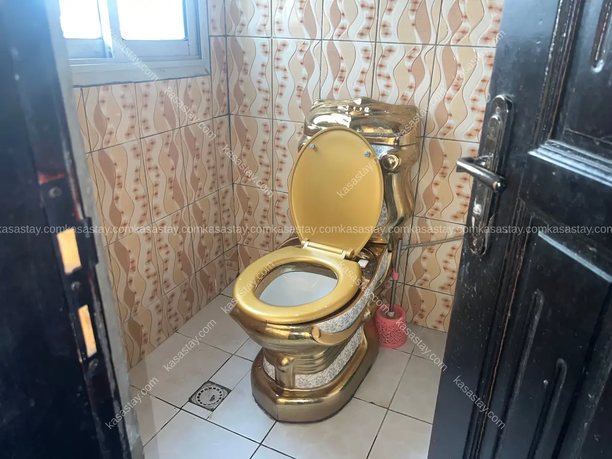 Studio meublé 202 par maison d'hôtes Versace (cité sic) 5