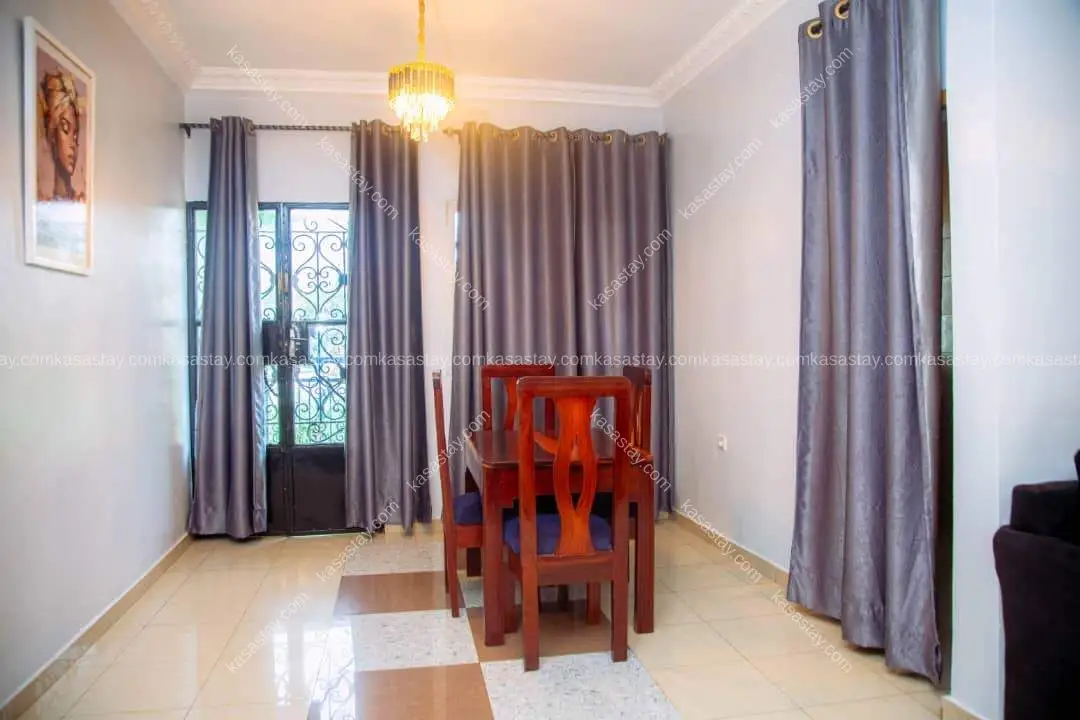 Appartement à Public School Eveche 5