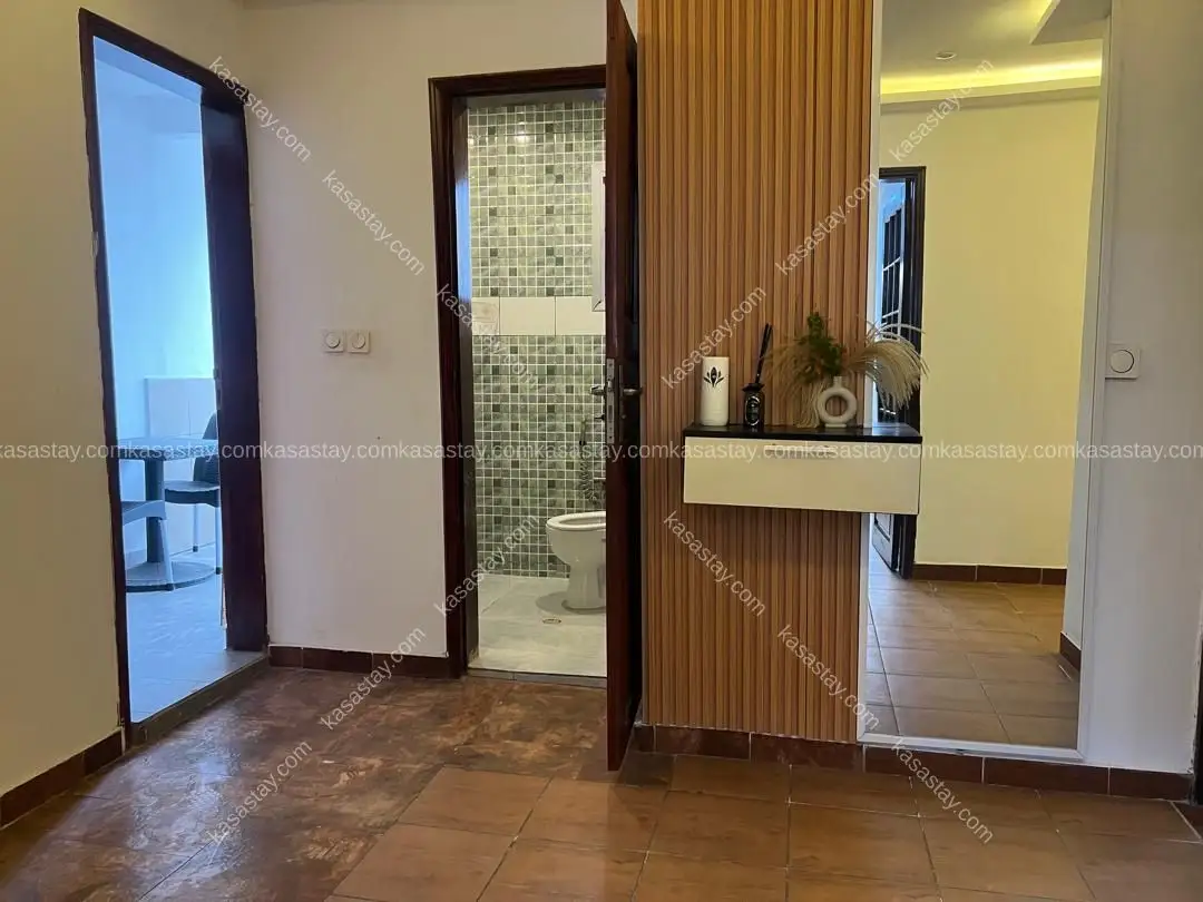 Appartement meublé de 3 chambres par Résidence Safand_Bonapriso 4