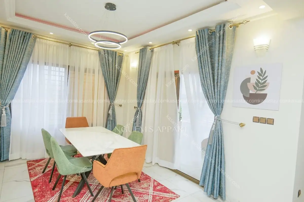 Appartement Meublé 2 Chambres avec piscine 55000 à Odza borne 10