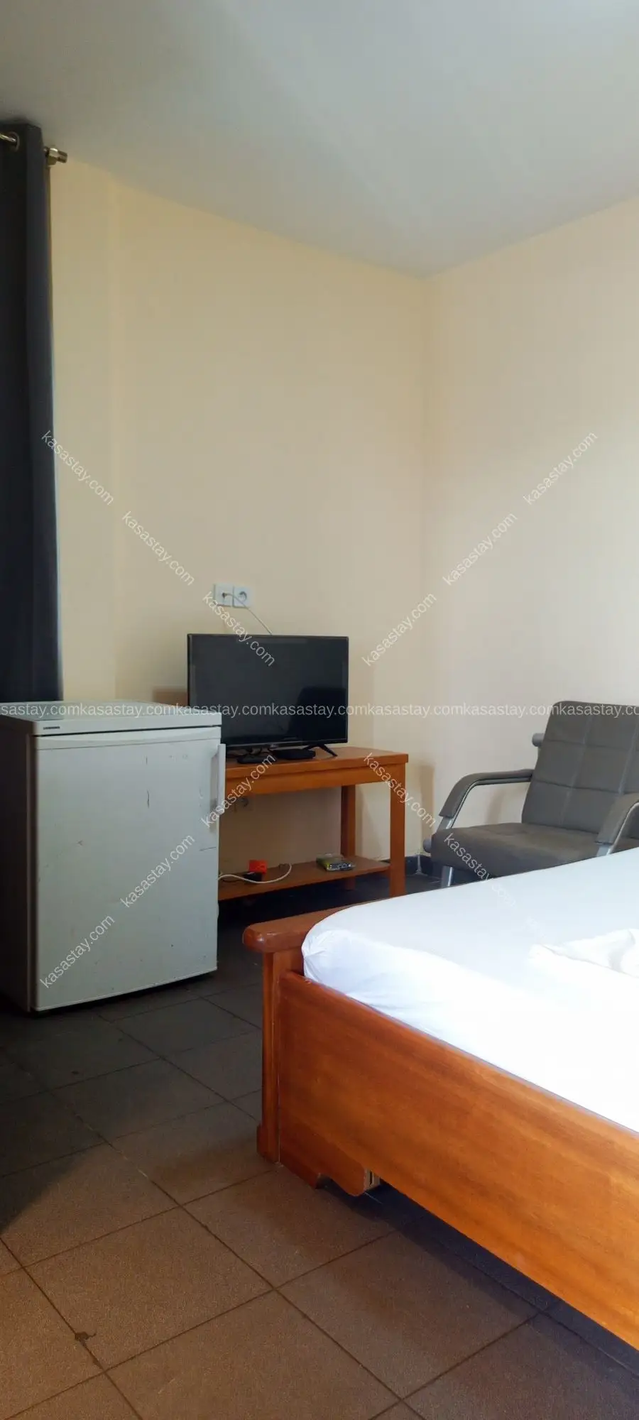 studio meublé 4 par résidence klin sarl (vallée conquête ndogbon) 2