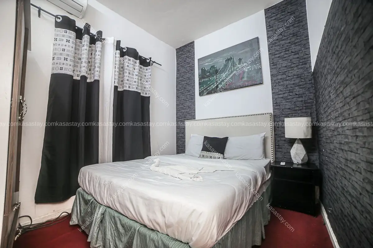Chambre meublée à la rue Céper 2