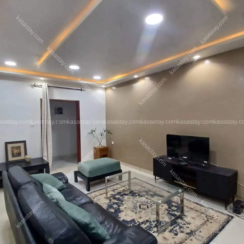 Apartment in Camp Sic, Bertoua, 2 bedrooms 4