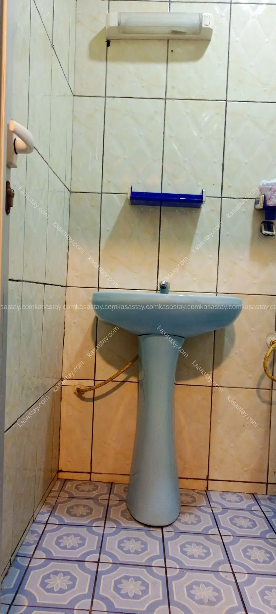 chambre meublée 102 par résidence Alexandra (bonamoussadi carrefour maçon) 4