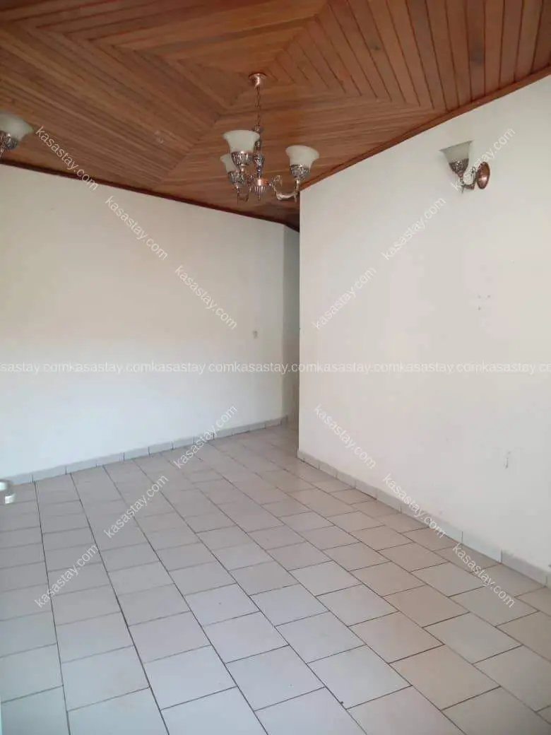Duplex à Koabang, Yaoundé, 3 chambres 3