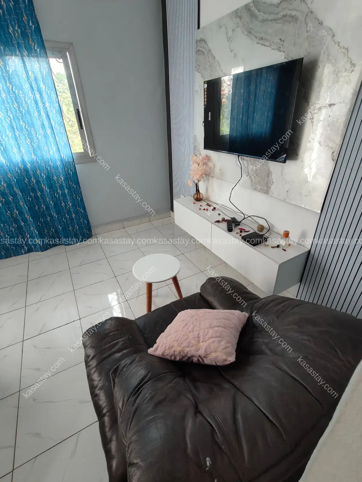 Chambre meublée Ultra luxueuse au niveau du commissariat d'odza 4