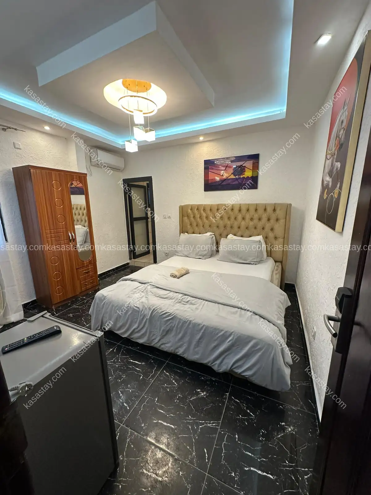 Chambre meublée Afrique du Sud by résidence TADE (MAKEPE CARREFOUR PATRICK MBOMA) 2