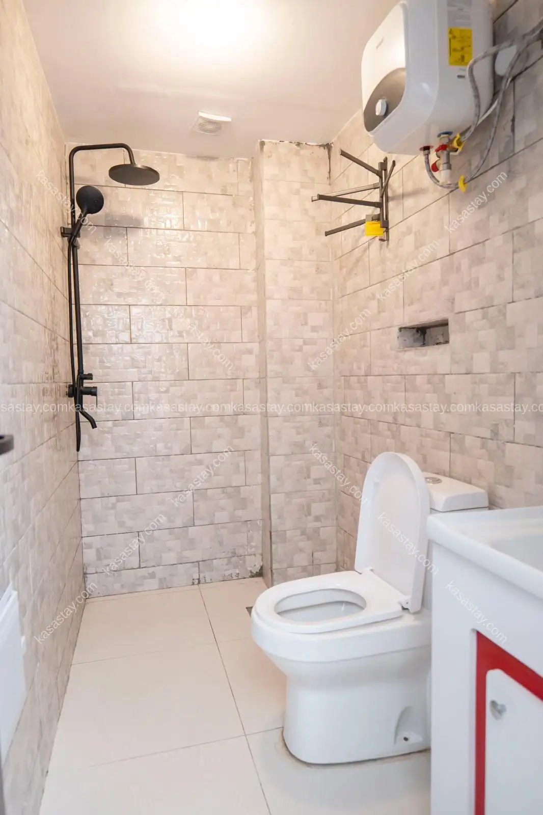 Chambre meublée by résidence by Le kek immo ( bonamoussadi à 100 mètre de carrefour Market) 5