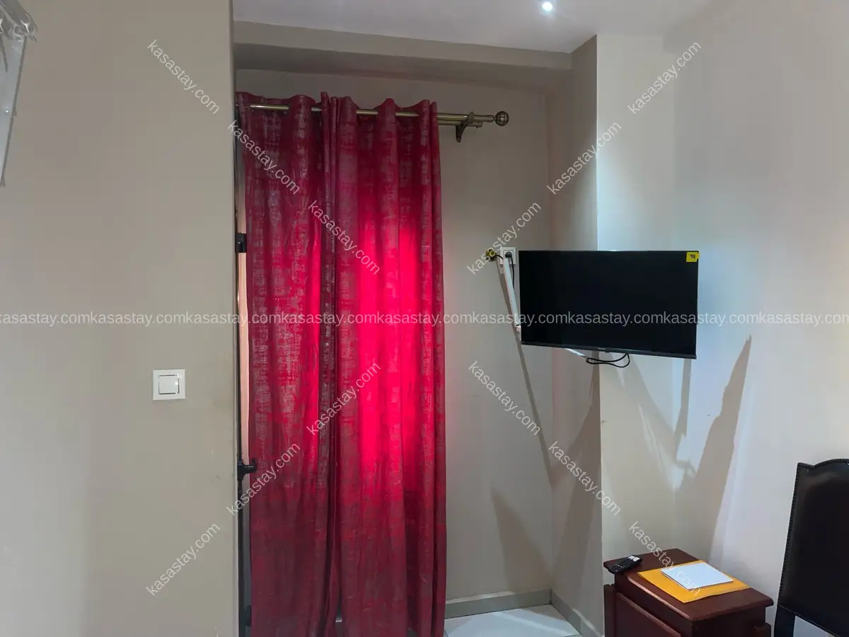 Chambre meublée 001 par résidence le SOMMET (Logpom) 5