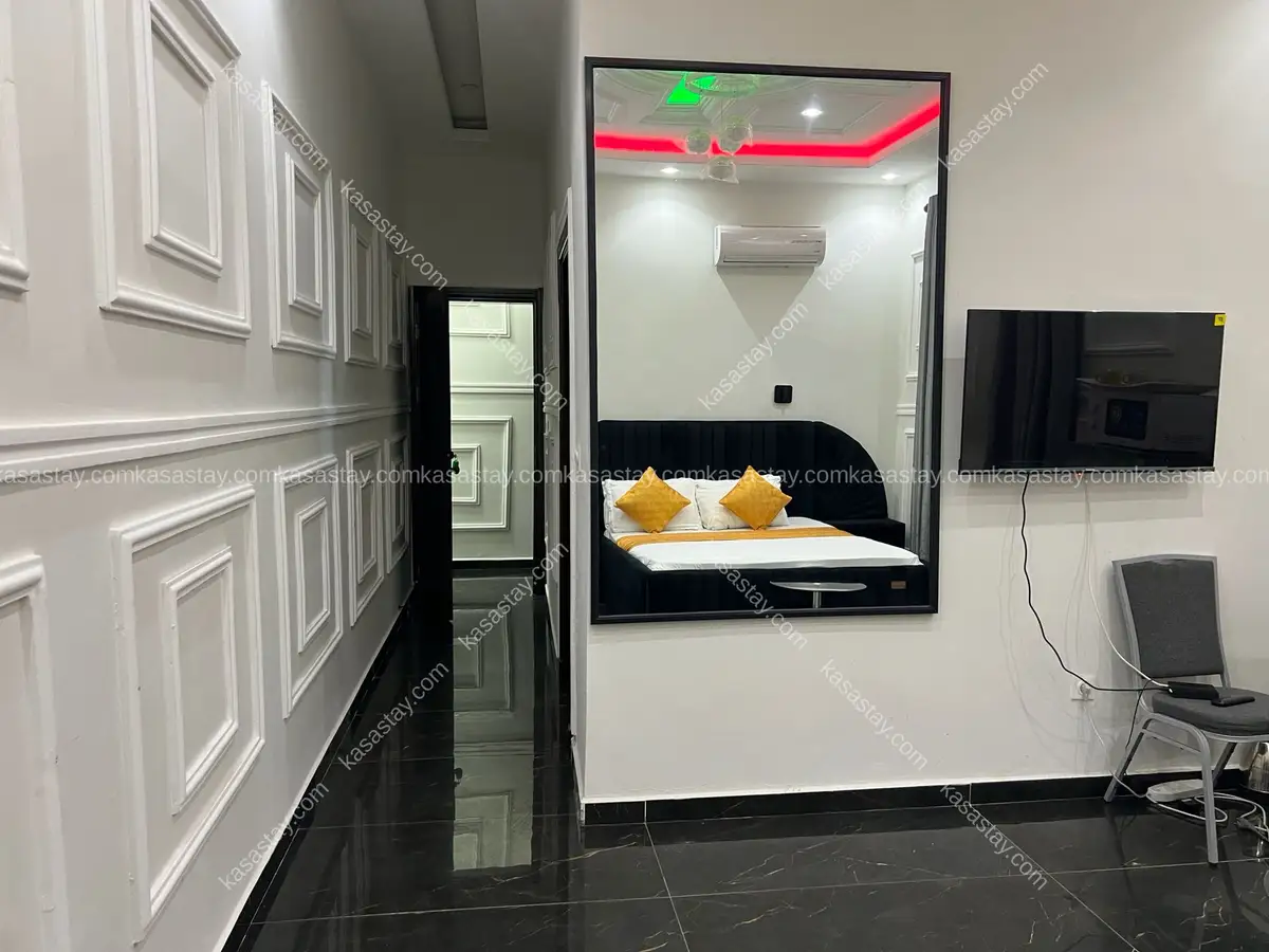 Chambre meublée 1 by CITÉE LA VIE ( derrière belavie Ndokoti) 3
