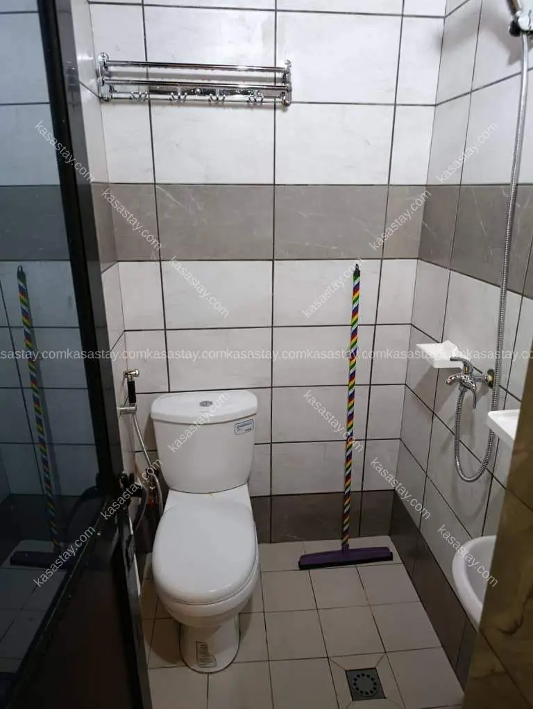 Rooms in Yassa, Douala, 7 bedrooms 4