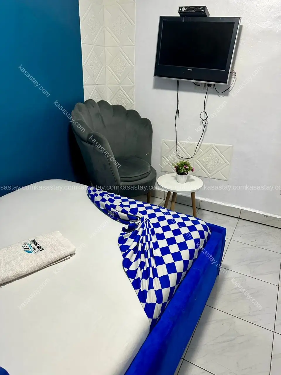Chambre 77 par Kdo home (camtel makepe) 5