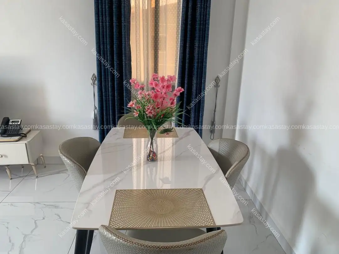 Appartements meublés par PALACE ( Logbesou en face de l'entrée IUC ) 4