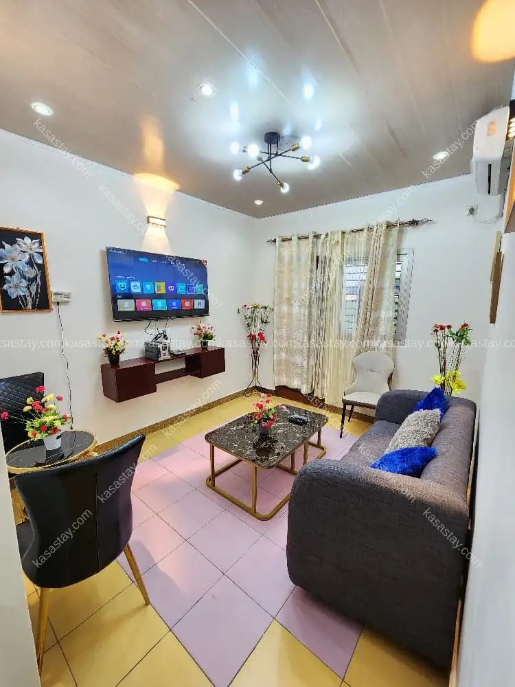 Studio climatisé n’attend plus que vous à MVOG-BI (CORON)