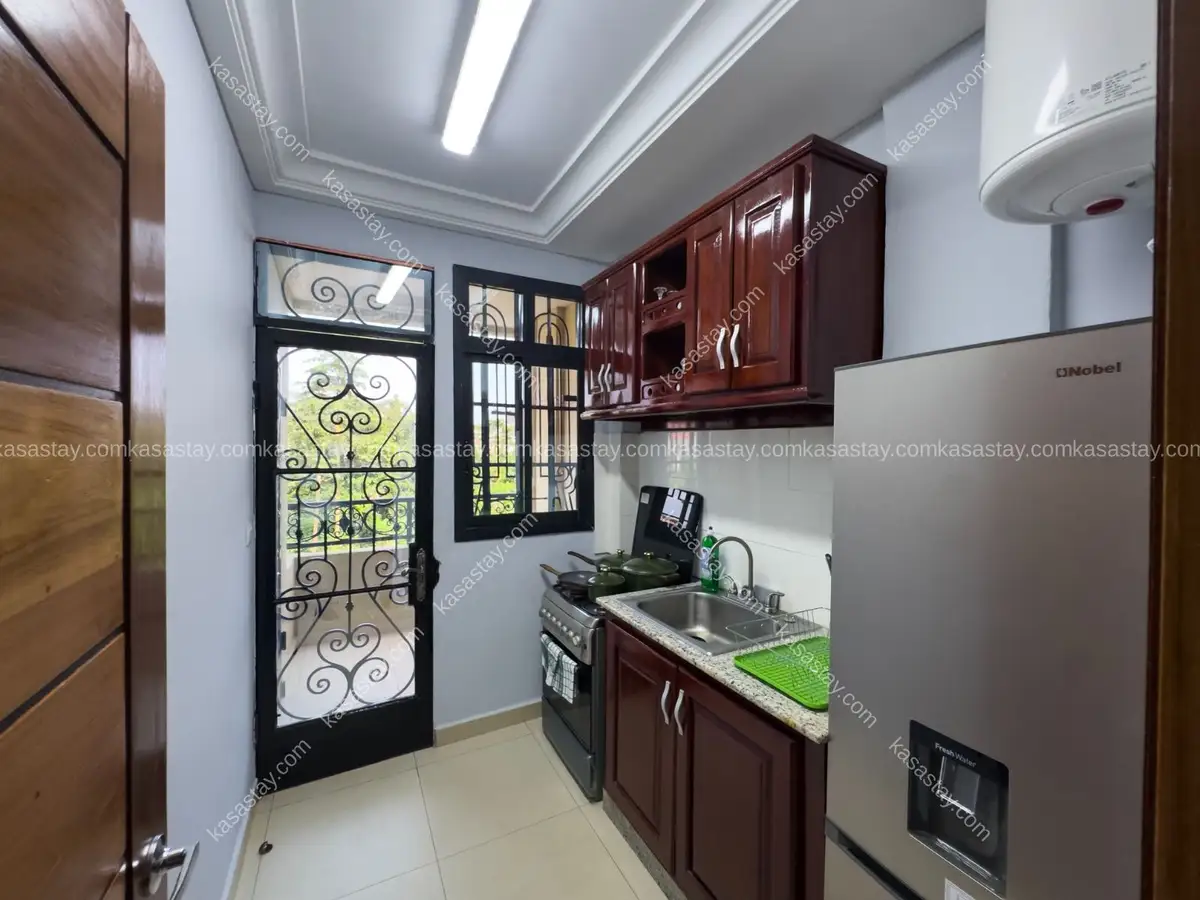 50 m2 Studio 1 chambre spacieux et moderne (Logpom, fin goudron Bassong) 2
