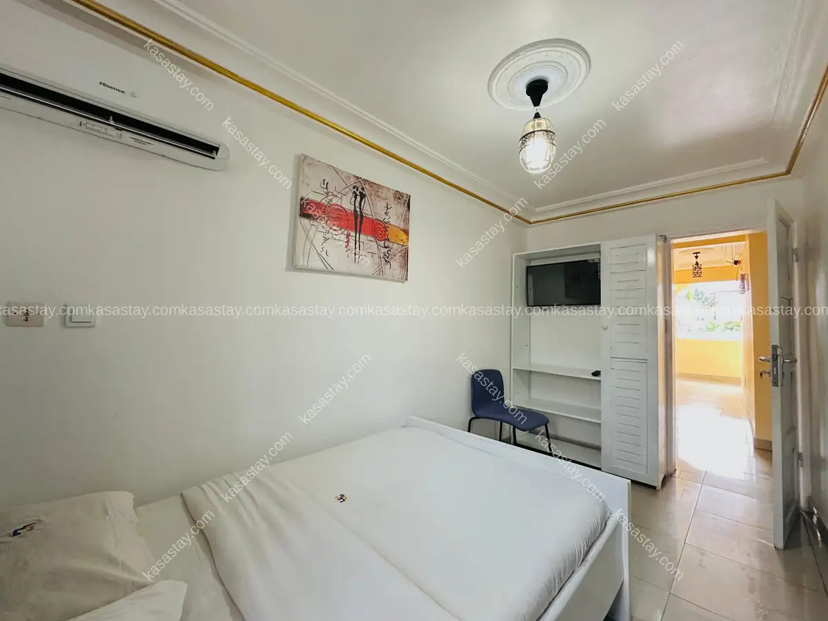 Chambre BAMBINI 1 par CP 6 - (Cité des palmiers)