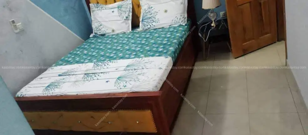 Studio in Makepe petit pays 5