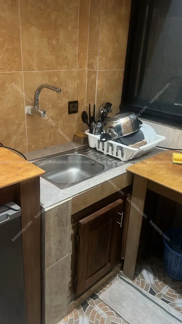 Rooms à 3P6Q+67H, Douala 2