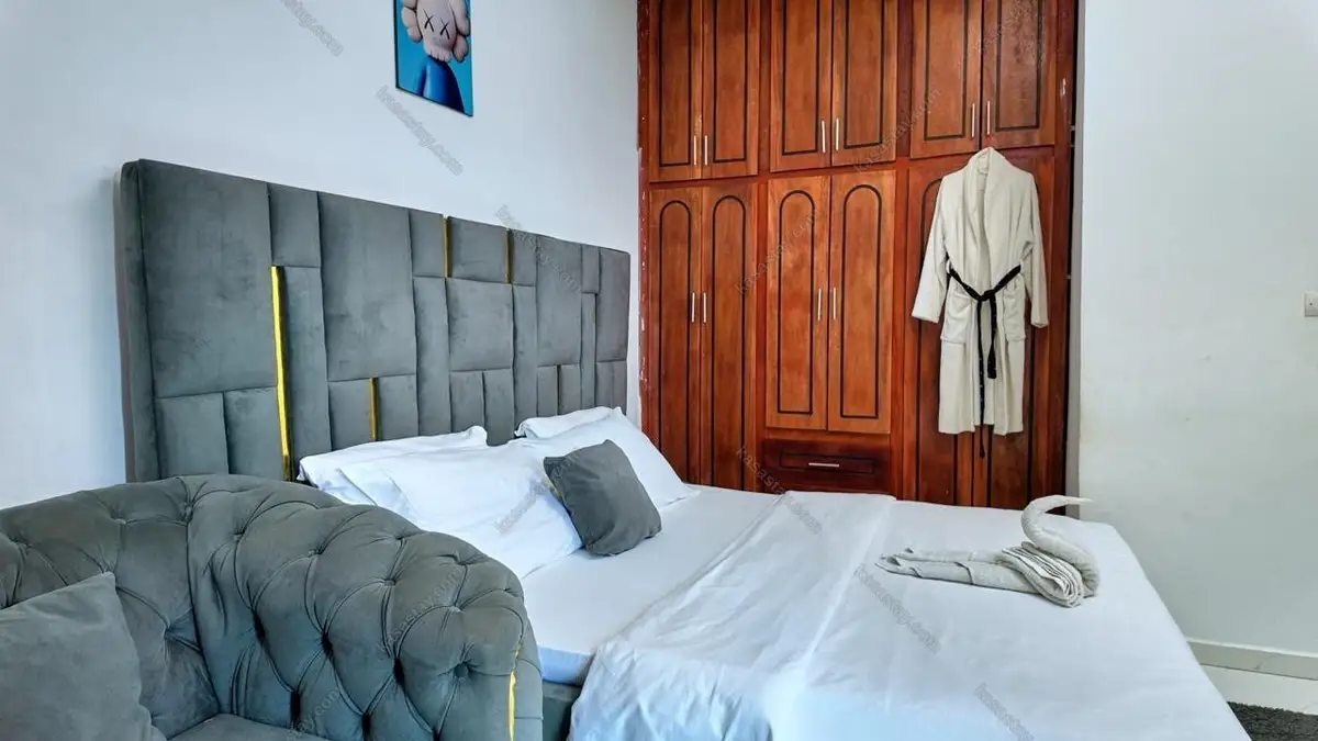 Apartment in Kotto-Bloc, Douala, 2 bedrooms 5