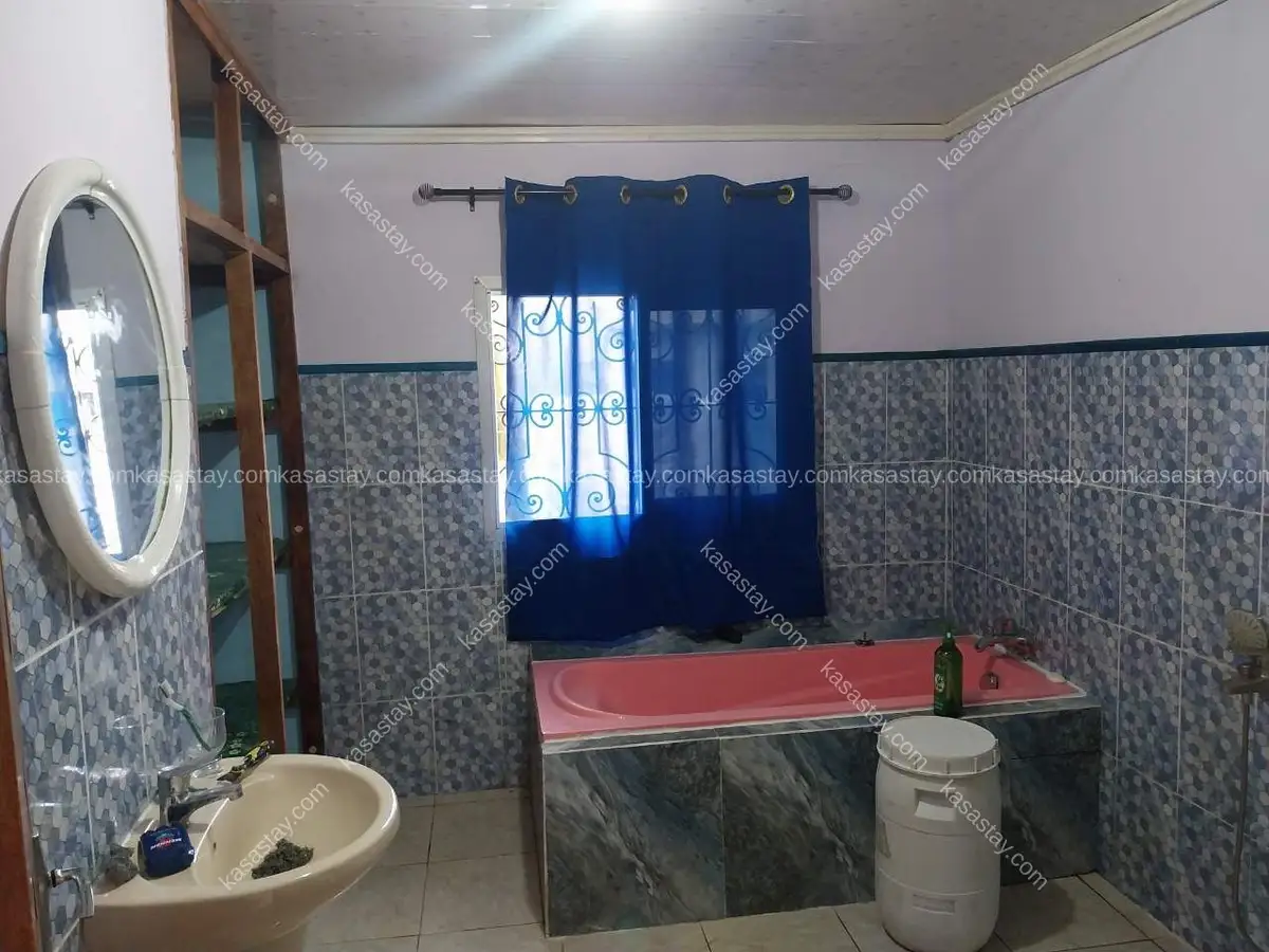 House in brique de terre,macao, 3 bedrooms 5